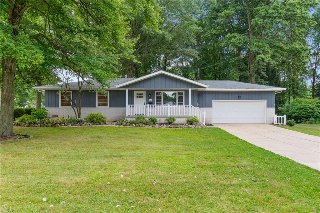 Sold home at 107 W Howe Rd, Tallmadge OH 44278