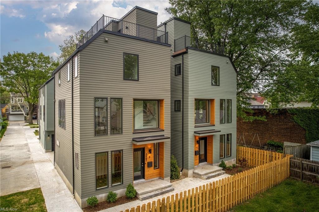 Sold home at 2467 Tremont Ave #D, Cleveland OH 44113