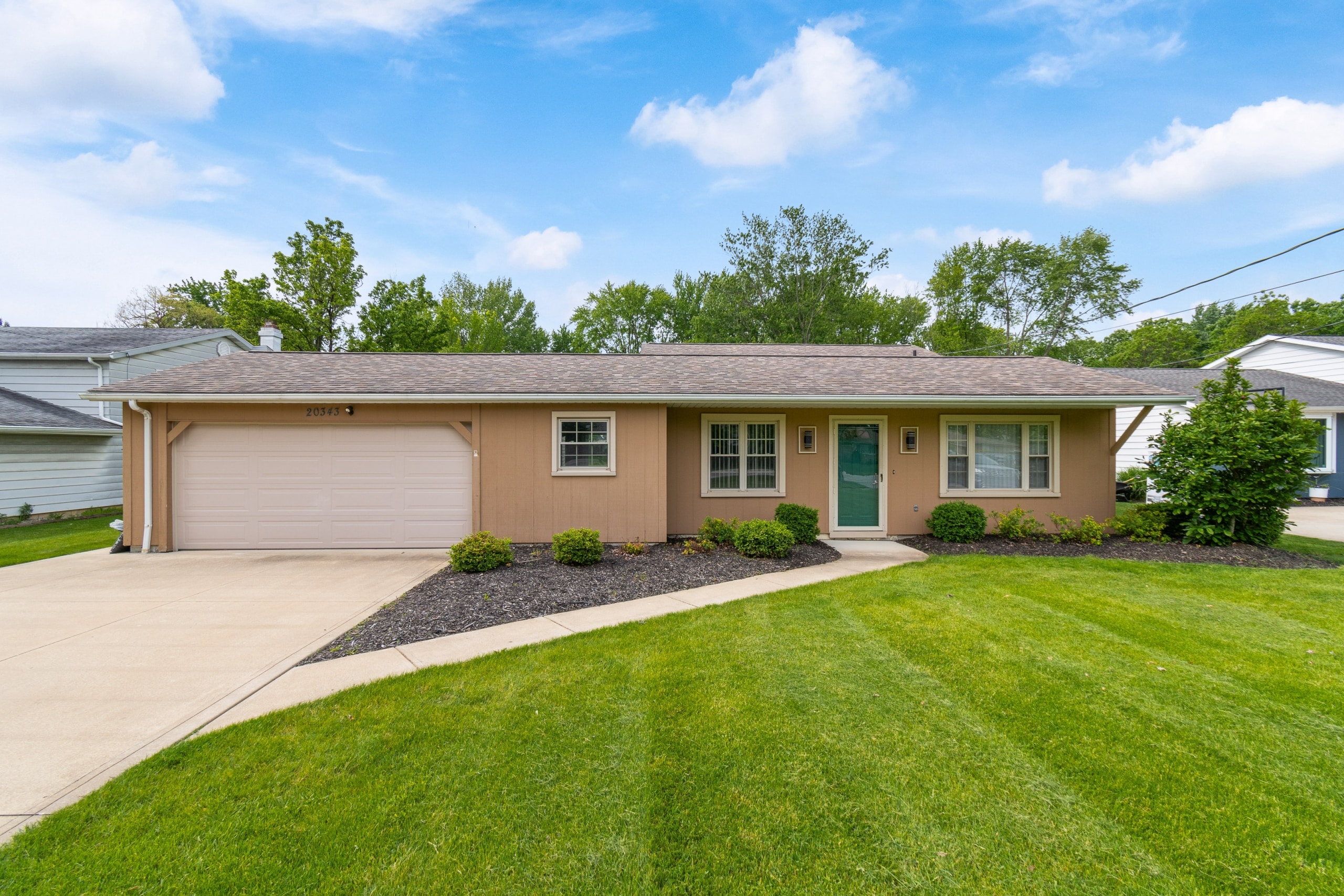 001 Flat Rate Real Estate Agent 20343 Lunn Road Strongsville Ohio 44149 scaled