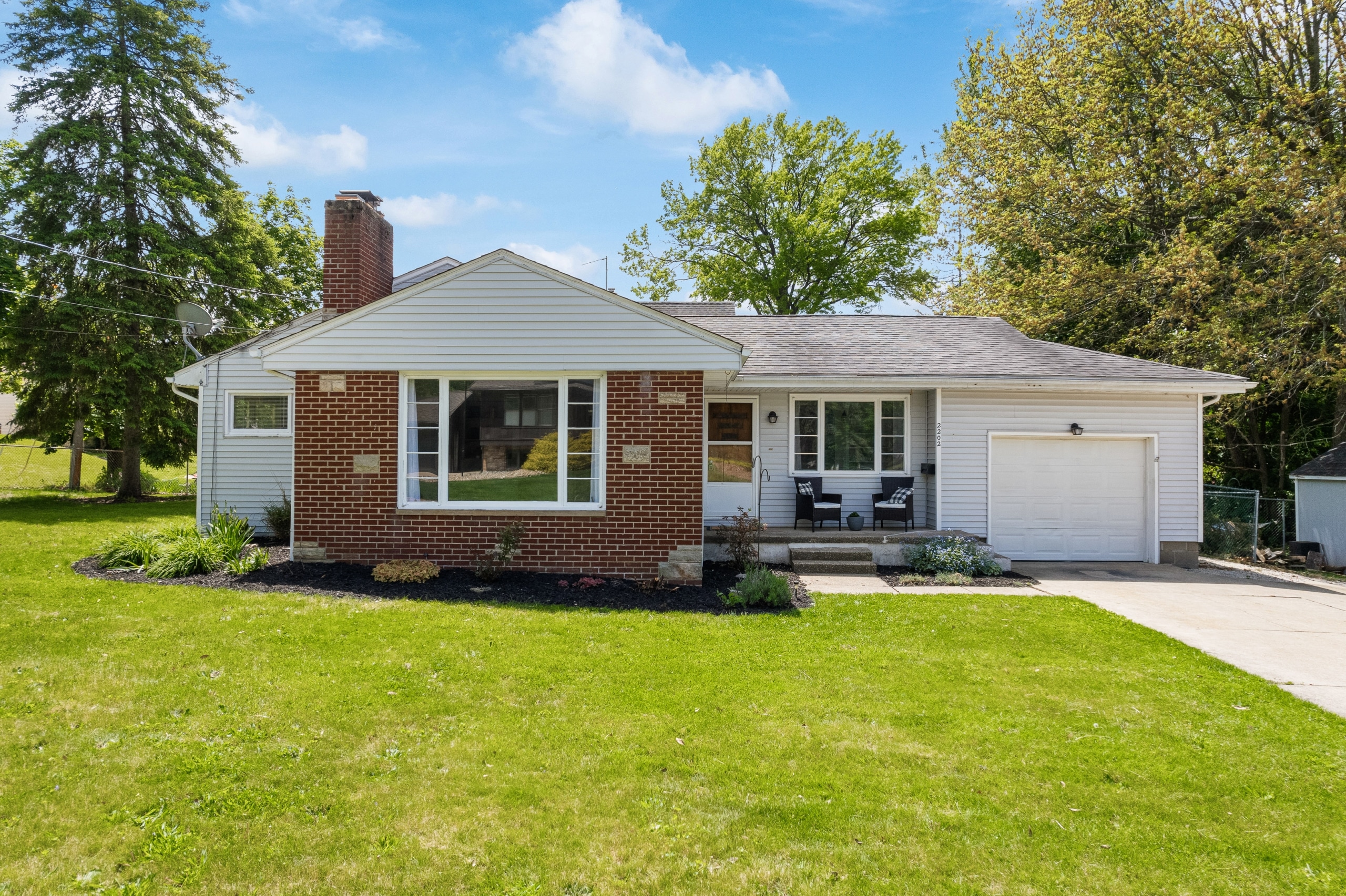 001 Flat Rate Real Estate Agent 2202 Cramer Avenue Akron Ohio 44312 scaled