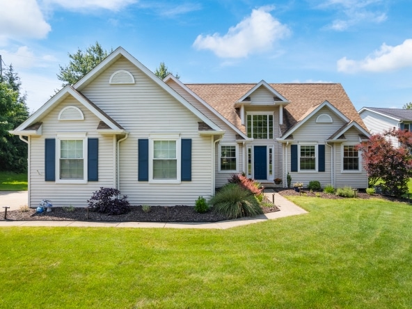001 Flat Rate Real Estate Agent 188 West Sturbridge Drive Medina Ohio 44256