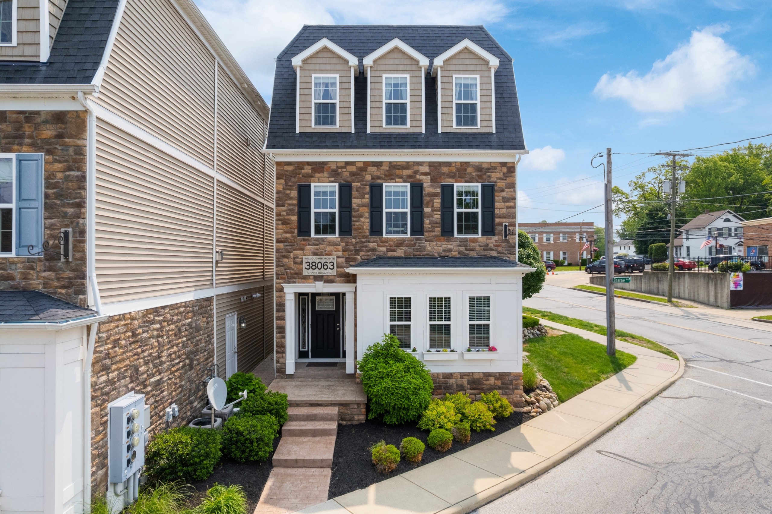 001 Flat Rate Real Estate Agent 38063 Euclid Avenue Willoughby Ohio 44094 scaled