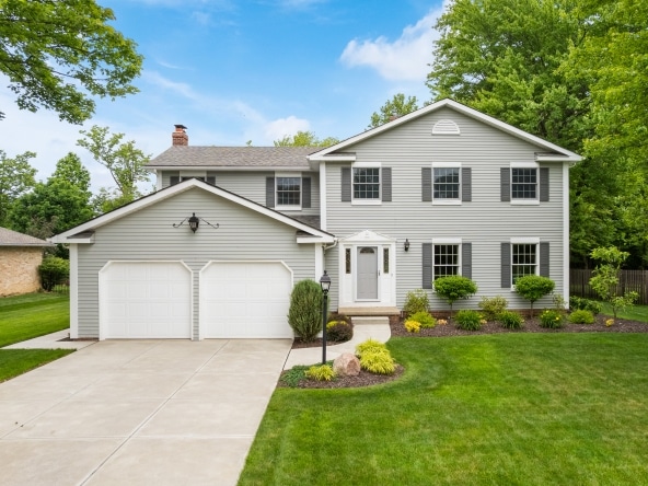 001 Flat Rate Real Estate Agent 4270 Sir Robert Avenue North Royalton Ohio 44133