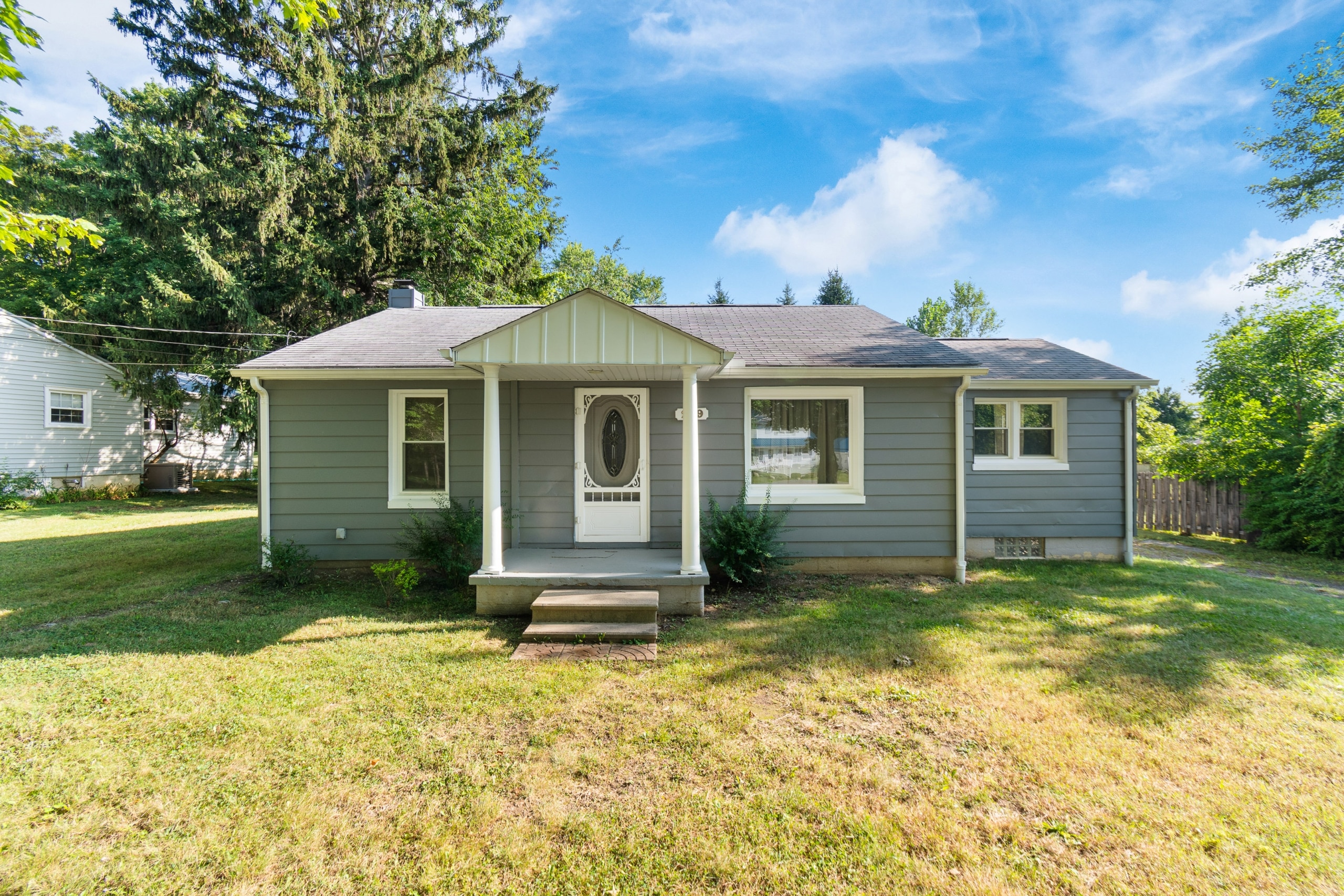 001 Flat Rate Real Estate Agent 209 Claridon Road Chardon Ohio 44024 scaled