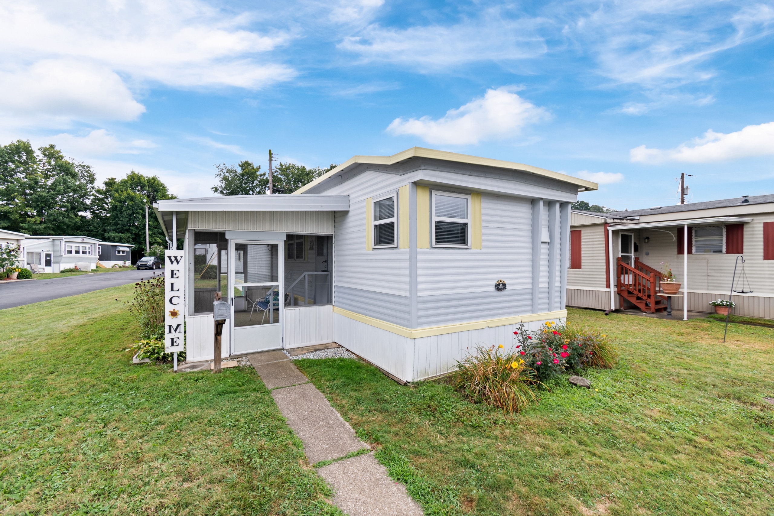 001 Flat Rate Real Estate Agent 96 Helen Street Barberton Ohio 44203 scaled