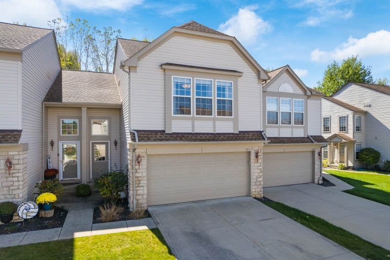 001 Flat Rate Real Estate Agent 1524 South Yorkshire Drive Broadview Heights Ohio 44147