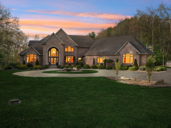 003 Flat Rate Real Estate Agent 2765 Graybill Road Uniontown Ohio 44685 1