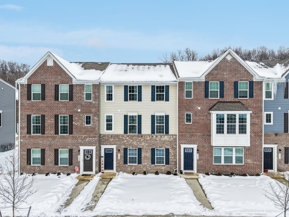 001 Flat Rate Real Estate Agent 1138 Bean Lane Akron Ohio 44313