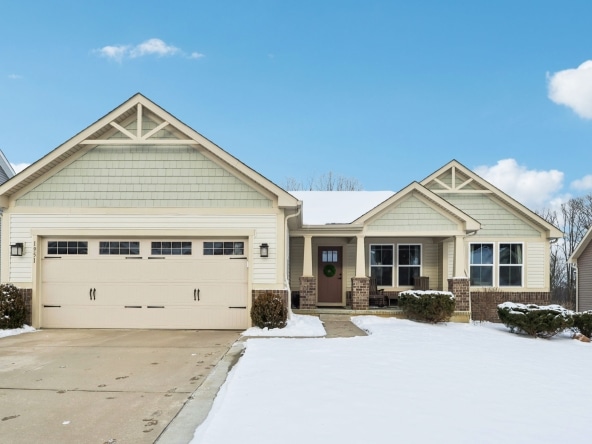 001 Flat Rate Real Estate Agent 1951 East Woodland Drive Akron Ohio 44313 1