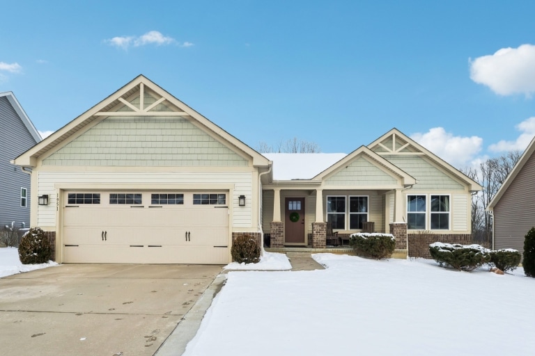 001 Flat Rate Real Estate Agent 1951 East Woodland Drive Akron Ohio 44313