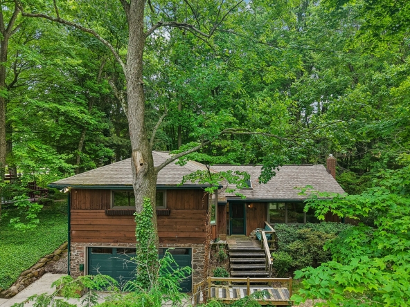001 Flat Rate Real Estate Agent 884 Dogwood Terrace Copley Ohio 44321