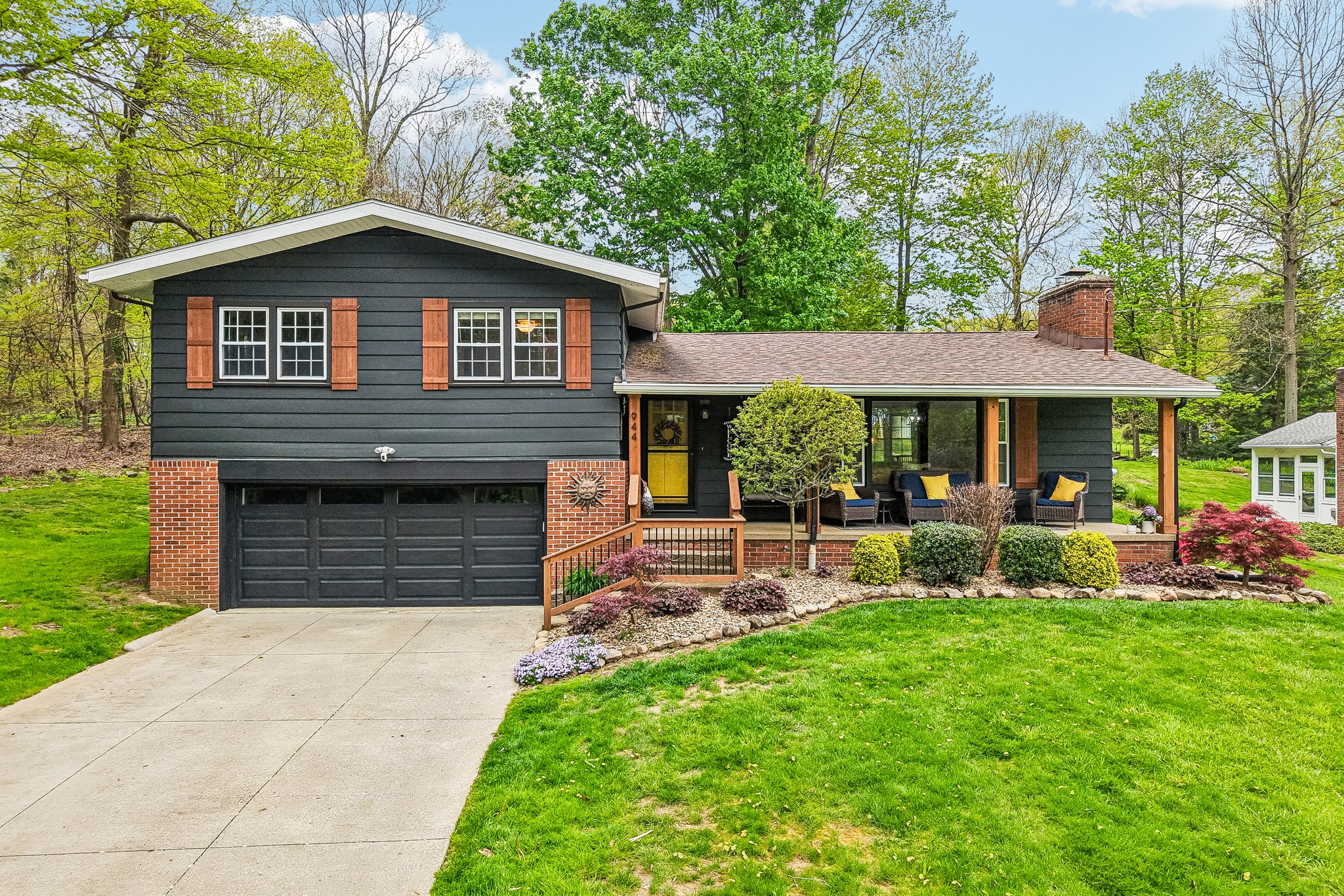 001 Flat Rate Real Estate Agent 944 Wallwood Drive Copley Ohio 44321