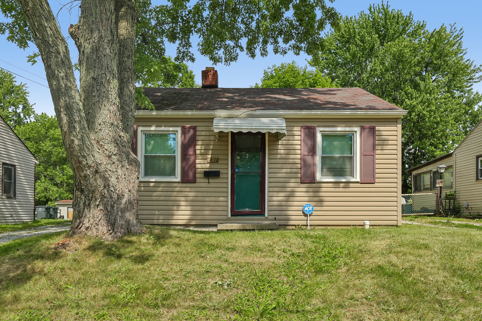 001 Flat Rate Real Estate Agent 791 Eugene Street Akron Ohio 44306