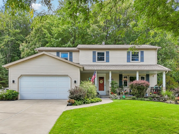 001 Flat Rate Real Estate Agent 4525 Wood Thrush Drive Parma Ohio 44134
