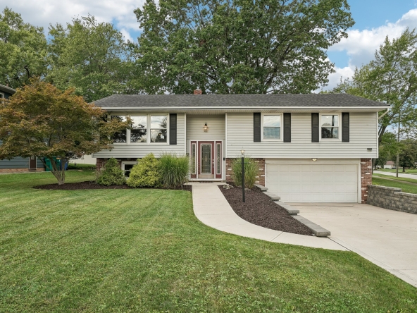 001 Flat Rate Real Estate Agent 5750 Skyline Drive Seven Hills Ohio 44131 2