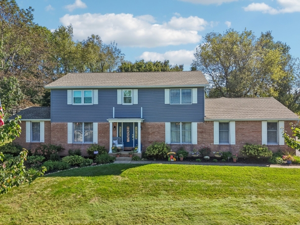 001 Flat Rate Real Estate Agent 2337 Reno Drive Louisville Ohio 44256