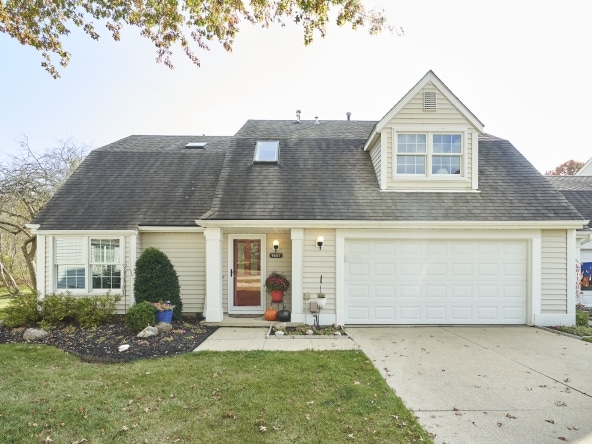 001 Flat Rate Real Estate Agent 9607 East Idlewood Drive Twinsburg Ohio 44087